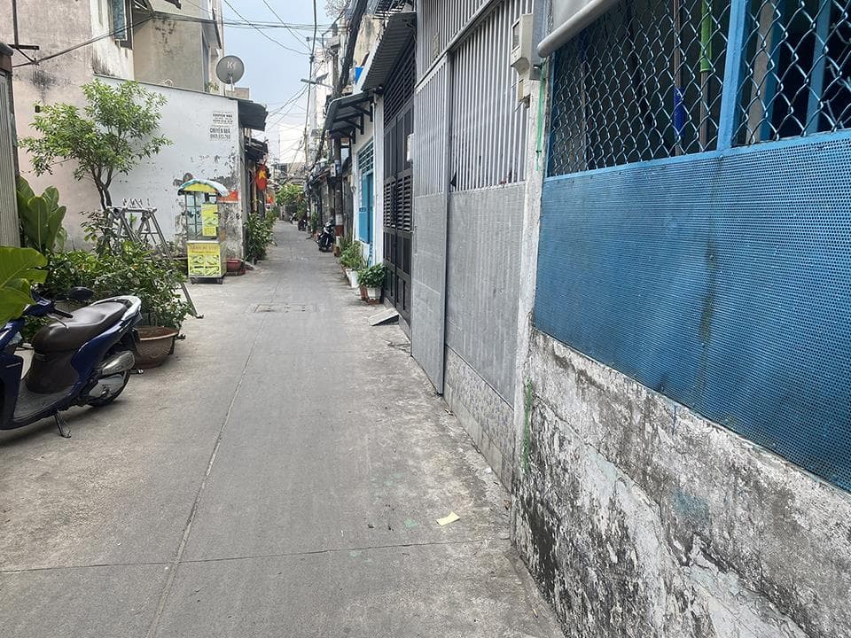 Bán nhà đường Lê Trọng Tấn quận Tân Phú