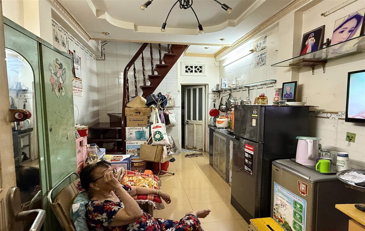 Bán nhà đường Trần Đình Xu Quận 1